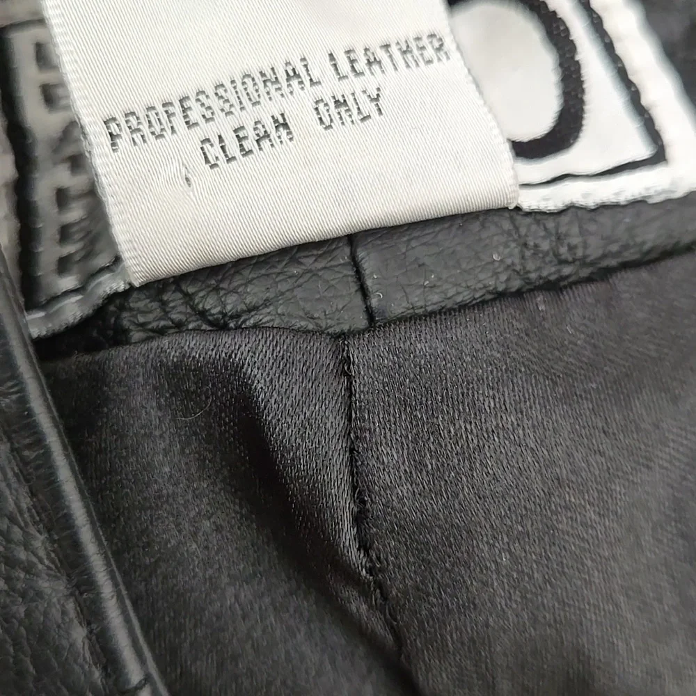 Vintage Clio Black 100% Leather Straight Leg Pant Classic Minimalist Winter Pant